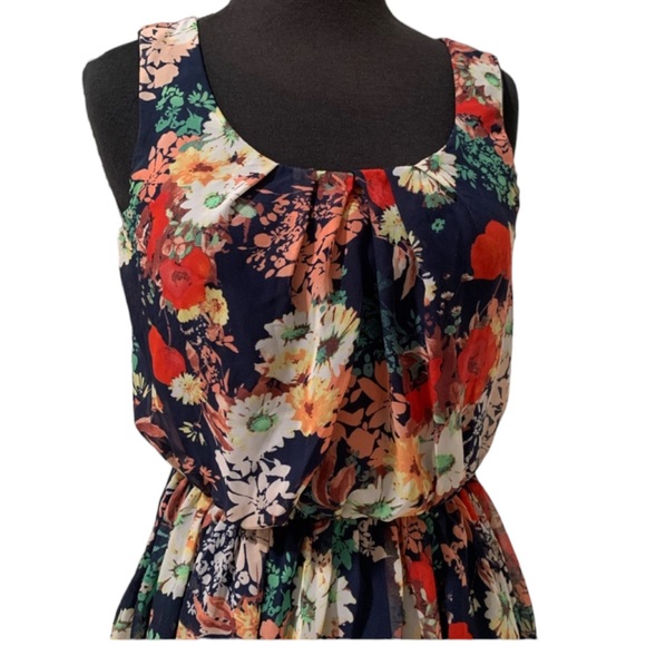 IZ Byer Floral Dress size Small - Picture 4 of 11